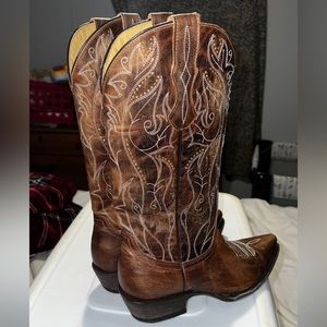 IDYLLWINDS Cowboy Boots